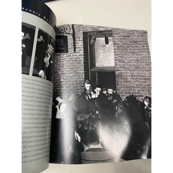 Frank Sinatra Life remembrance Soft cover with pics Vintage - Picture 9 of 12